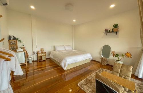 Chiang Rai Province Ski Chalet | Gobgab Station room 2