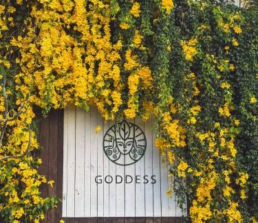 Yatinuwara Bed & Breakfast | GODDESS Kandy