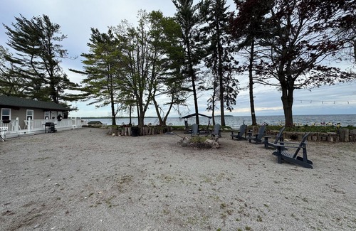 Ramara Cabin | Goffatt Island-your private island One bed cottage 206