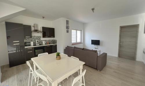 Roux Apartment | Gohysart 51b 1 Bruxelles-Charleroi-airport
