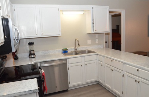 Daleville Apartment | Gold Leaf Getaway: Cozy 2-bd apt in quaint Daleville, Streaming, WiFi, Near Base