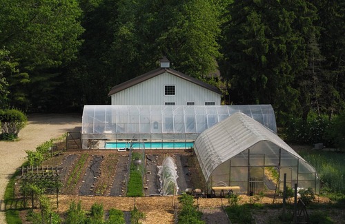 Union Pier House | Goldberry Woods Estate on 30 acres with Farm/Kayaks/Trails/Pool/Beach- Sleeps 50