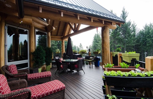 Golden House | Golden Acre Mountain Lodge Dawson suite