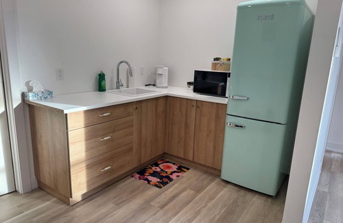 Harwich Apartment | Golden Acre Suites | 2BR Downtown w/Exposed Brick & Retro Retreat