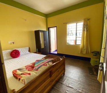 Rishop House | Golden Apple Garden Homestay by StayApart