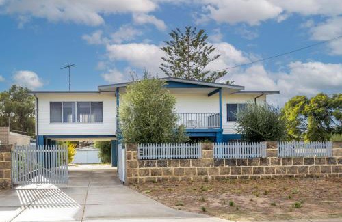 Golden Bay House | Golden Bay Beach Shack