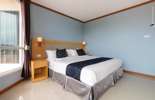 Prachuap Khiri Khan Hotel | Golden Beach Boutique Resort