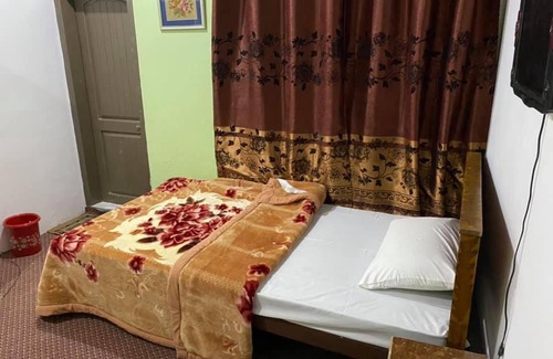 Hunza Hotel | Golden Bite Hotel and Restaurant