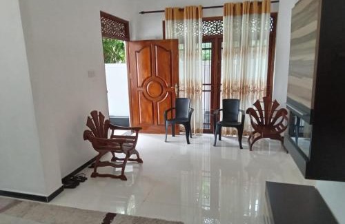 Negombo House | Golden Breeze Villa - Negombo