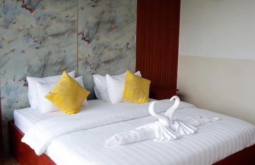 Kampot Hotel | Golden Crab Boutique