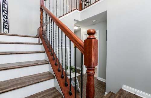Roseland Apartment | Golden Dome Getaway Townhome Close To ND