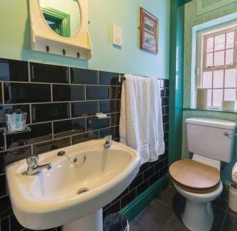 Chester Hotel | Golden Eagle