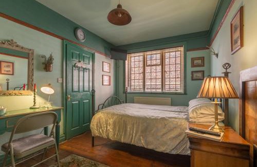 Chester Hotel | Golden Eagle