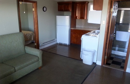 Plattsburgh Hotel | Golden Gate Lodging