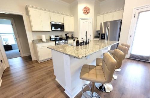 Lake Charles House | Golden Horizon Escape