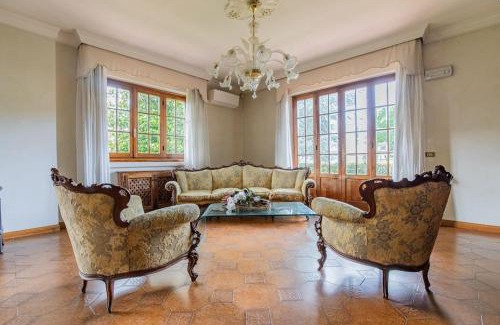 Lido di Camaiore Villa | GOLDEN LUXE - Grand Villa with Exlusive Garden