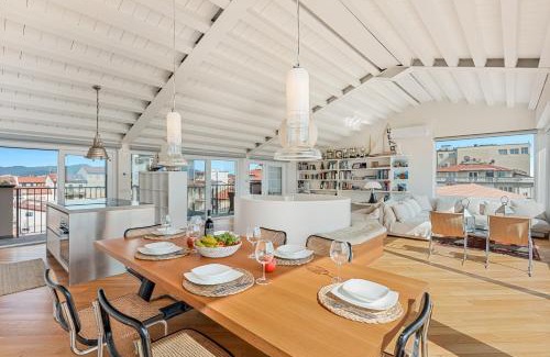 Viareggio Apartment | GOLDEN LUXE - Penthouse Diamond in the sky with a sea view