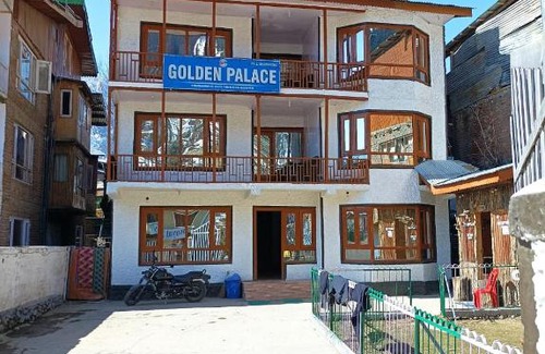 Laripora Hotel | Golden Palace Pahalgam