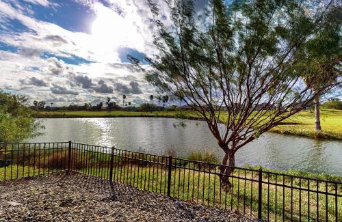 Laguna Vista House | Golden Palms