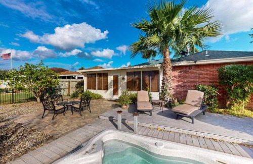 Laguna Vista House | Golden Palms