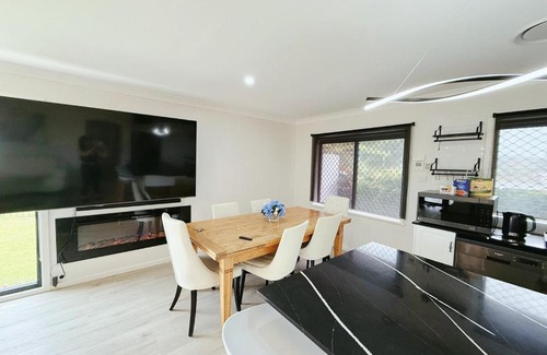 Kanahooka House | Golden Retreat