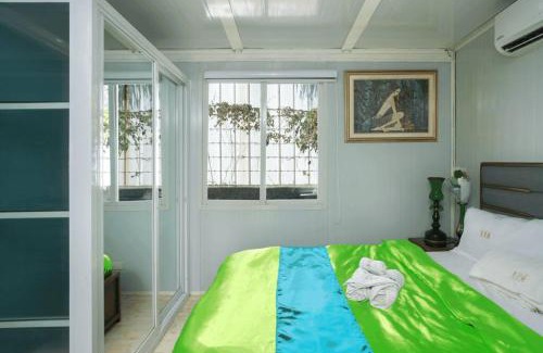 Malolos City Apartment | Golden V Grandeuria Unit F