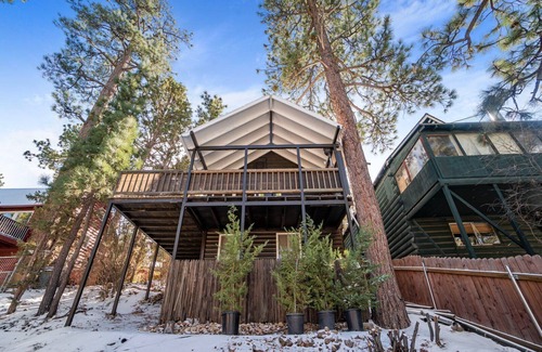 Big Bear City Cabin | Golden View Cabin in gorgeous Big Bear with WiFi
