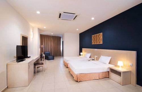 Tanjung Tokong Hotel | Golden View Serviced Apartment