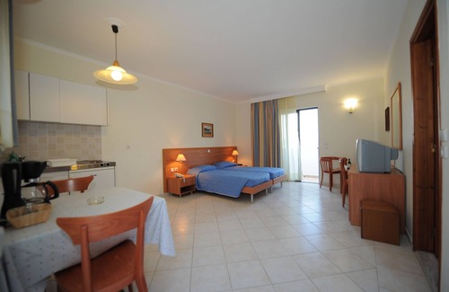 Vlicha House | Golden View Studios