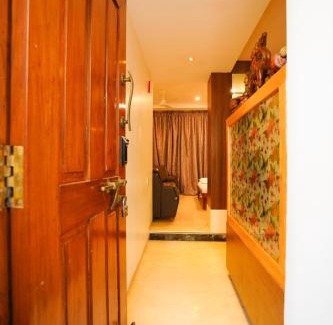 Tirupati House | Golden Villa - Duplex House With Private Theater - Near To Alipiri And Bhudevi TTD Ticket Counter And Kapilateertham