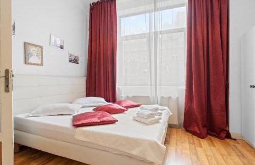 Bucharest City-Centre Apartment | Golden Villa - in the Heart of Old Town Bucharest