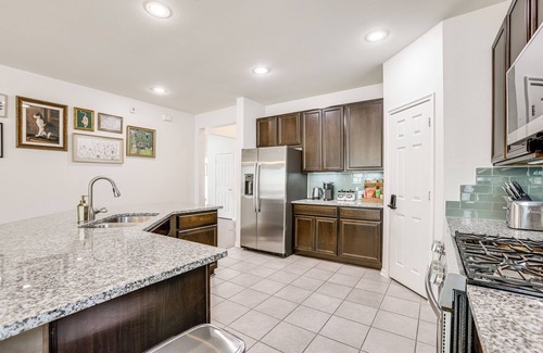 Katy House | Golf, Bike, Fish & More: Family Getaway in Katy