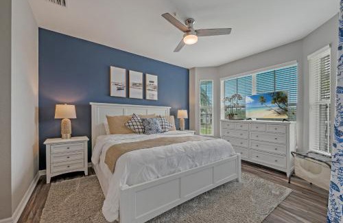 Naples Villa | Golf Condo- Resort Pool- LakeView- 10mi to beaches