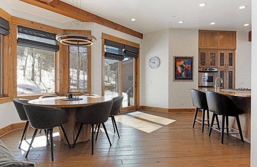 Edwards House | Golf Course Access - Private Hot Tub, Game/Media Room - Valet Parking at Ritz Carlton