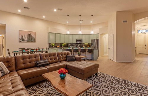 Western Skies House | Golf Course VIEW: Htd POOL, Hot Tub, Fire Pit, Game Room w/Pool Table, TVs All BRs, 2 Kid's Bikes