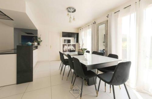 Bussy-Saint-Georges Apartment | Golf House Disneyland BMYGUEST