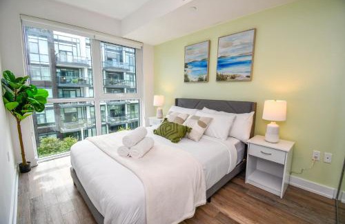Innisfil Apartment | Golf Paradise Pool Fire Pit King Bed
