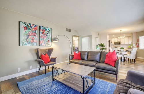 Green Valley North House | Golf, Shop & Explore: Sleek Getaway in Henderson!