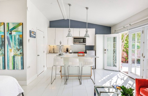 Magnesia Falls Cove Apartment | Golf, Shop & Hike: Sleek Rancho Mirage Studio