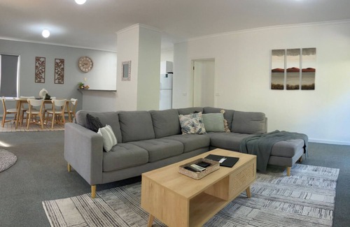 Mulwala Apartment | Golf Views 2 Location Location. Calling all golfers.