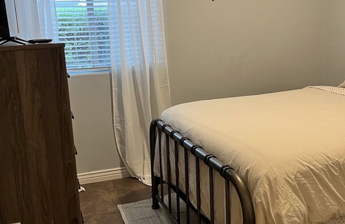 Gilbert House | Golfers Dream Home - 20 minute drive to 15 different golf courses
