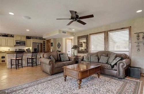 Lakeway Condo | Golfers Hole in One - on the golf course in Lakeway Austin Tx