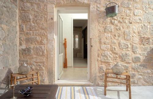 Stari Grad House | Golubica
