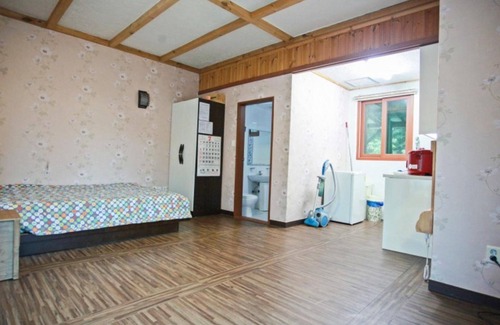 Gongju House | Gongju Jangseungpark Pension