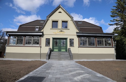 Burg-Dorf Apartment | Good room - Haus Stenzinger