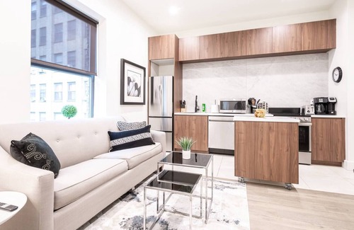 Downtown Newark Hotel | Good Vibes 1BR ! Walk to NJ Penn ! 30 min to NYC