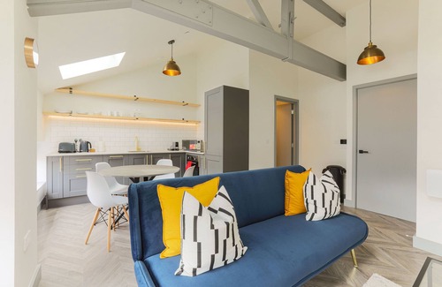Barry Apartment | Goodstay Apartments by Urban Space