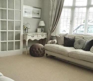 Chichester House | Goodwood FOS 5 Minutes Chichester Sleeps 8