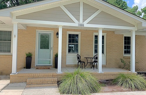 Goose Creek House | Goose Creek Cutie 4 bedrooms- downtown,beaches, Summerville, naval