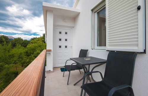 Baska Apartment | Goran - Nice apartment with balcony